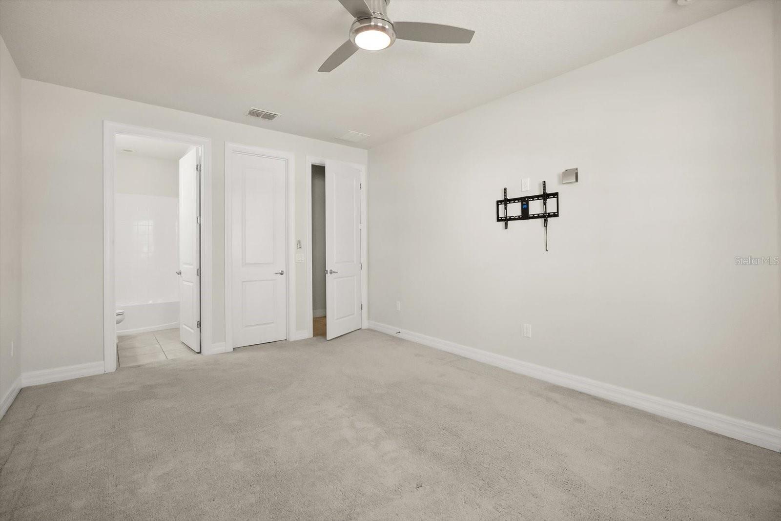 Image 18 of 33 For 11167 Lemon Lake Blvd