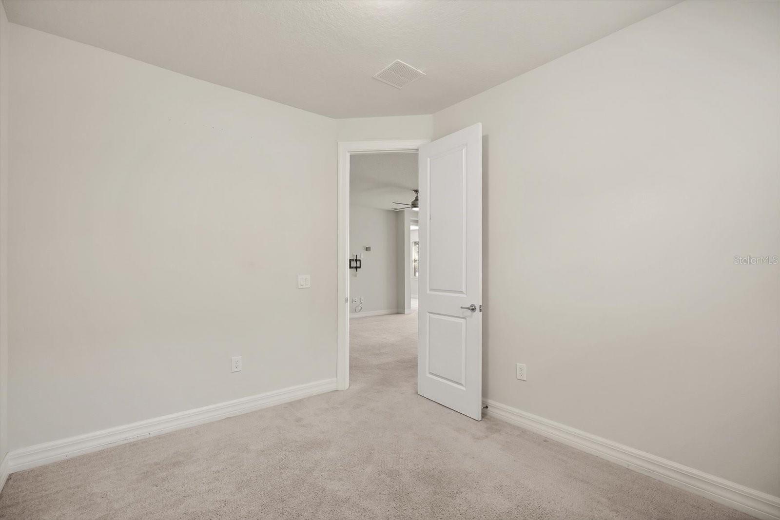 Image 21 of 33 For 11167 Lemon Lake Blvd