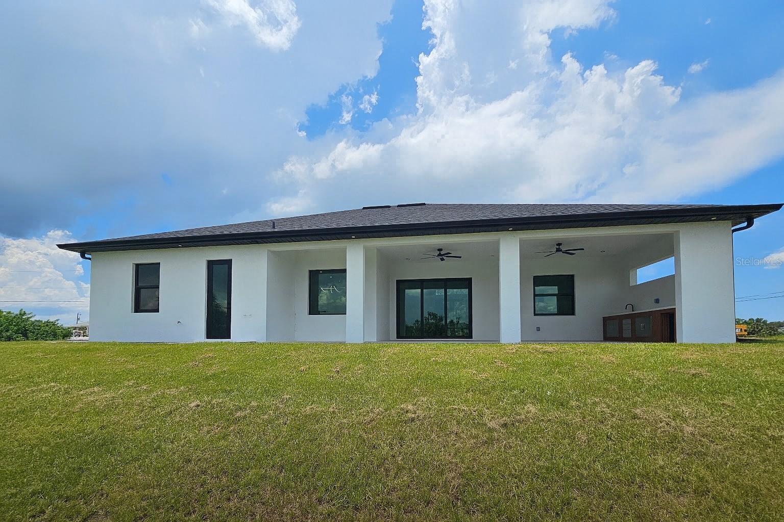 Image 3 of 16 For 1321 19 Terrace