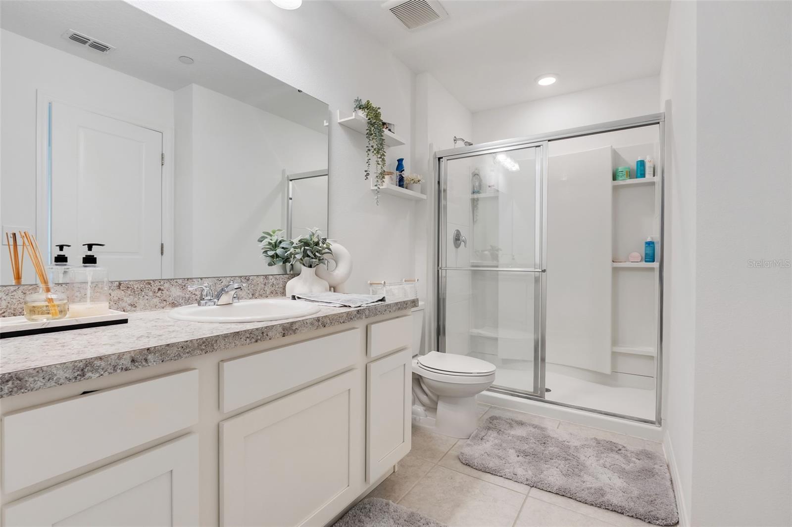 Image 18 of 34 For 3270 Water Sprite Street