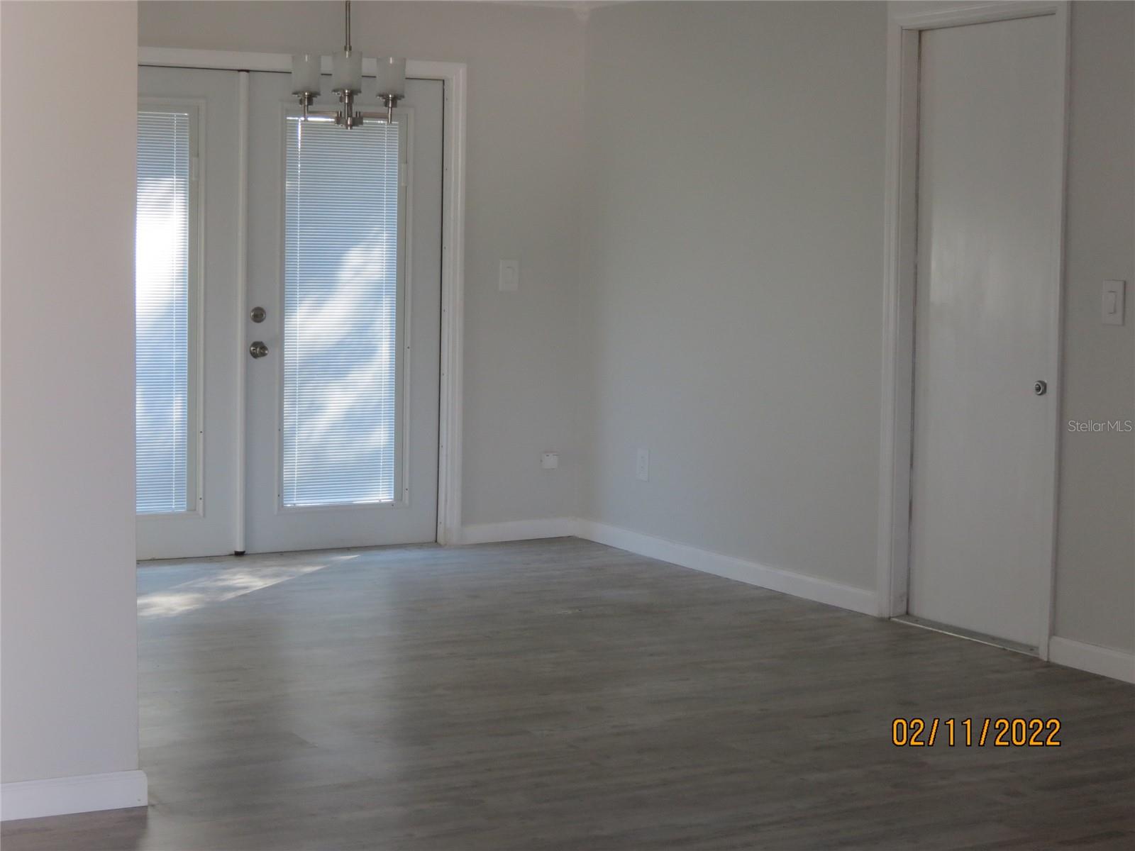 Image 6 of 23 For 7767 Murcott Circle