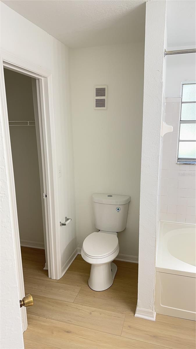 Image 24 of 45 For 7350 Westpointe Boulevard 213