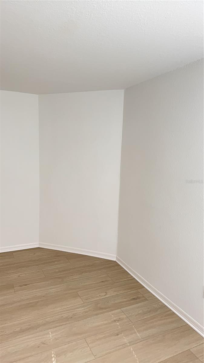 Image 27 of 45 For 7350 Westpointe Boulevard 213