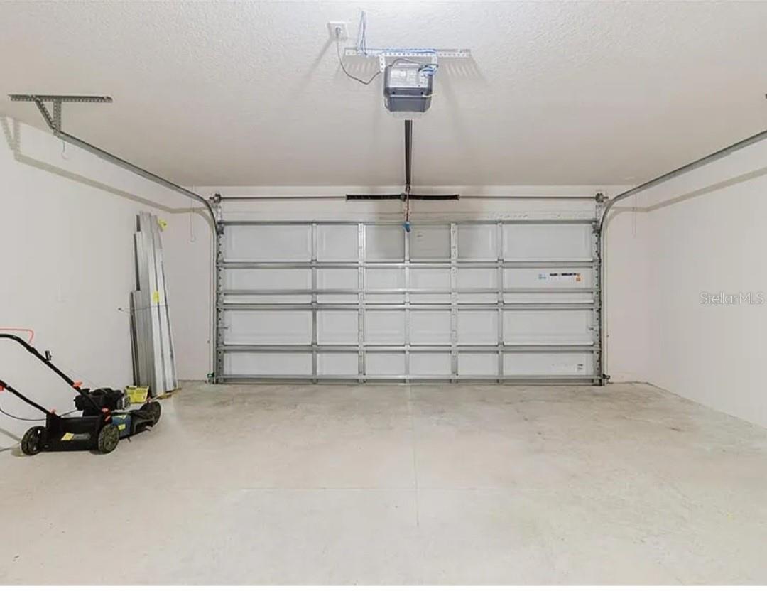 Image 15 of 30 For 5846 Silver Moonlight Drive