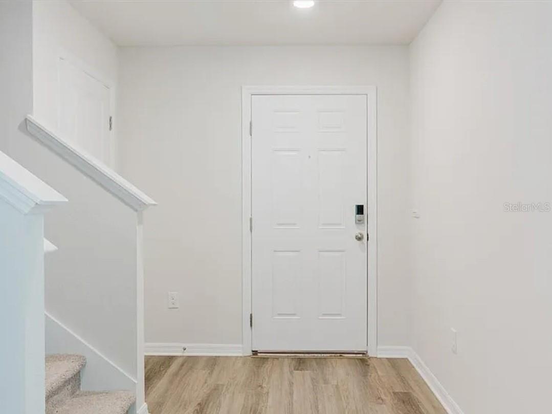 Image 4 of 30 For 5846 Silver Moonlight Drive