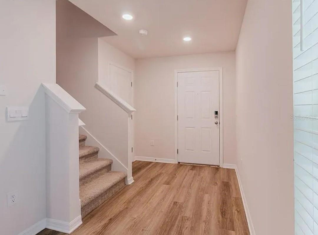 Image 5 of 30 For 5846 Silver Moonlight Drive