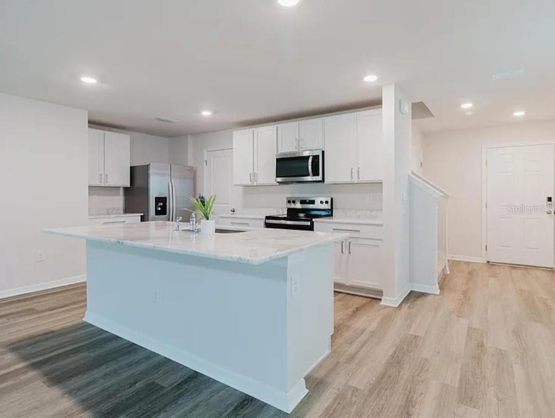 Image 6 of 30 For 5846 Silver Moonlight Drive