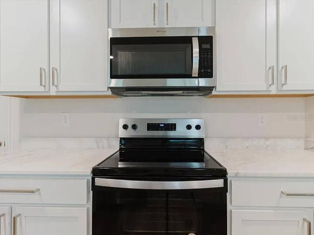 Image 9 of 30 For 5846 Silver Moonlight Drive