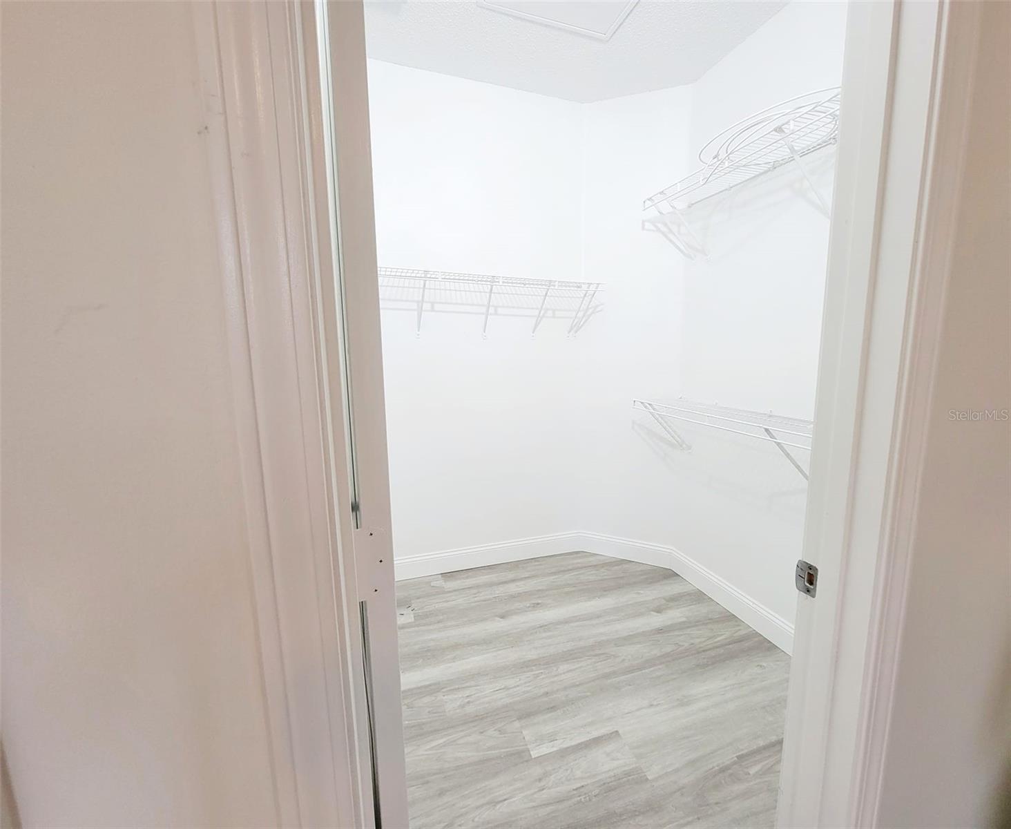 Image 16 of 40 For 12024 Villanova Drive 107