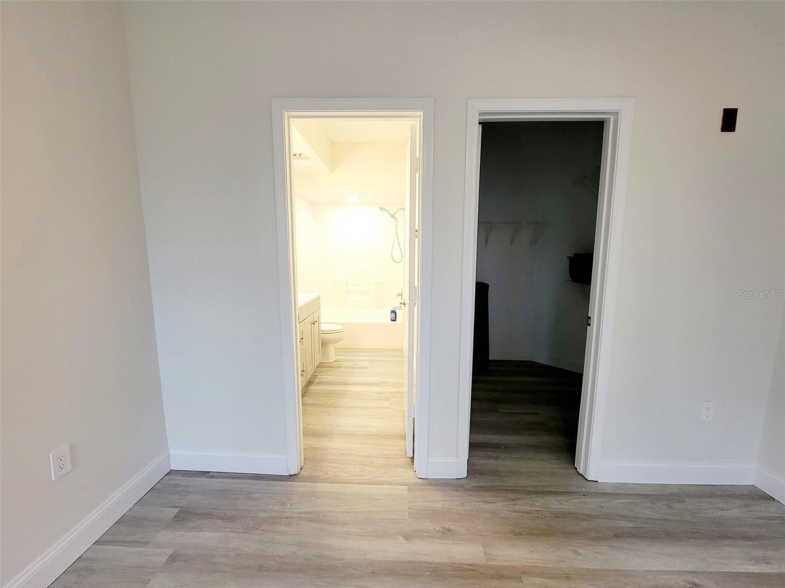 Image 17 of 40 For 12024 Villanova Drive 107