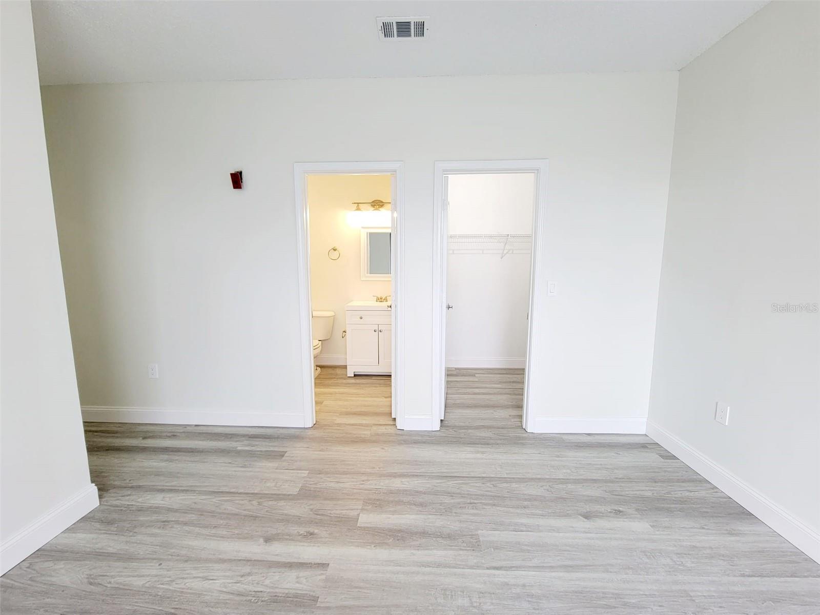 Image 23 of 40 For 12024 Villanova Drive 107