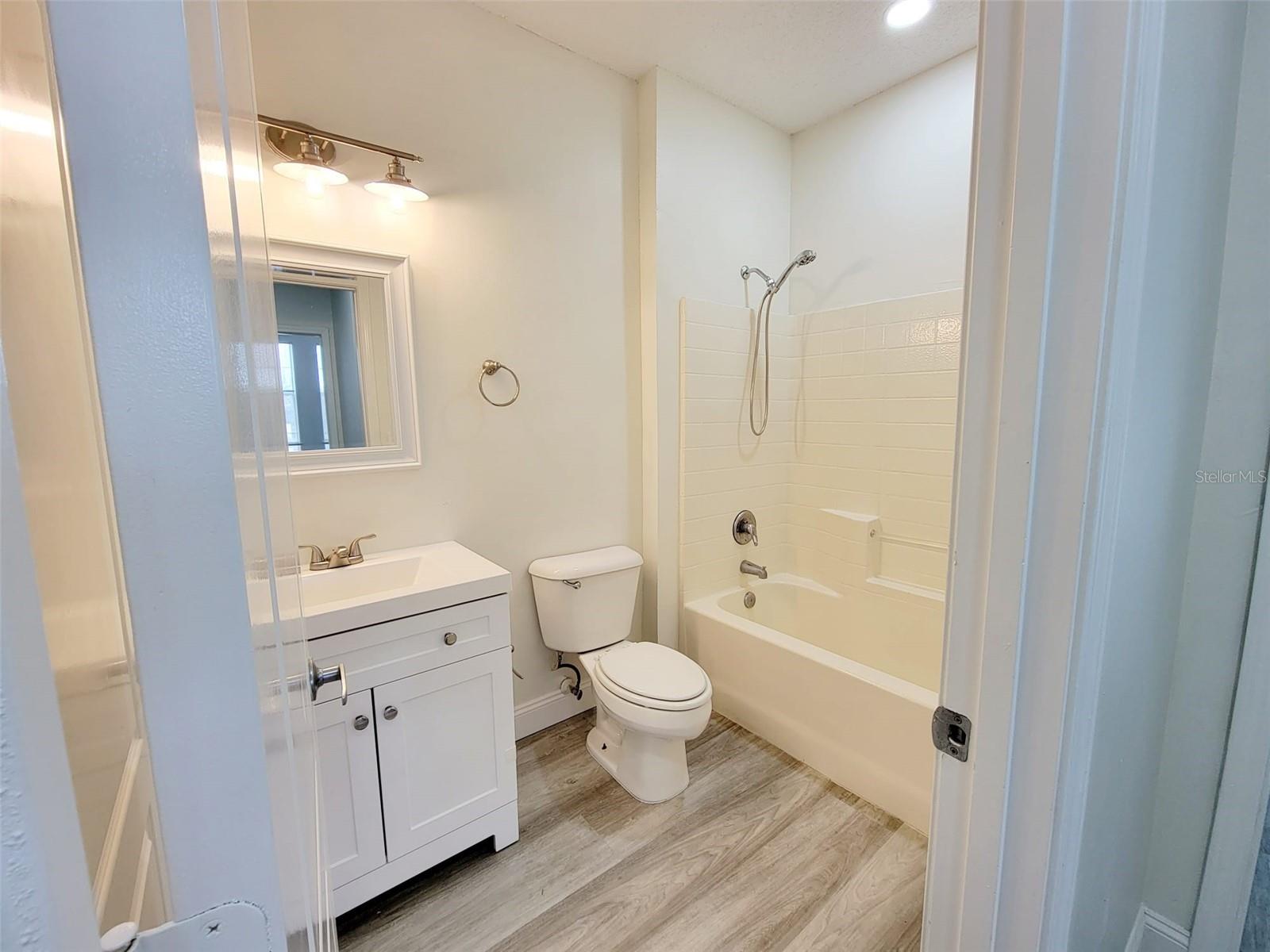 Image 31 of 40 For 12024 Villanova Drive 107