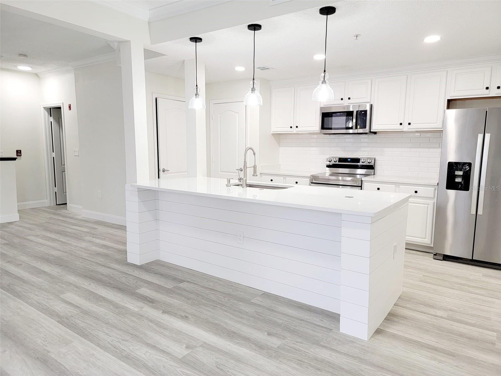 Image 8 of 40 For 12024 Villanova Drive 107