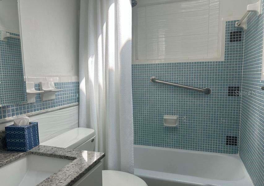 Image 15 of 23 For 324 Harbor Drive