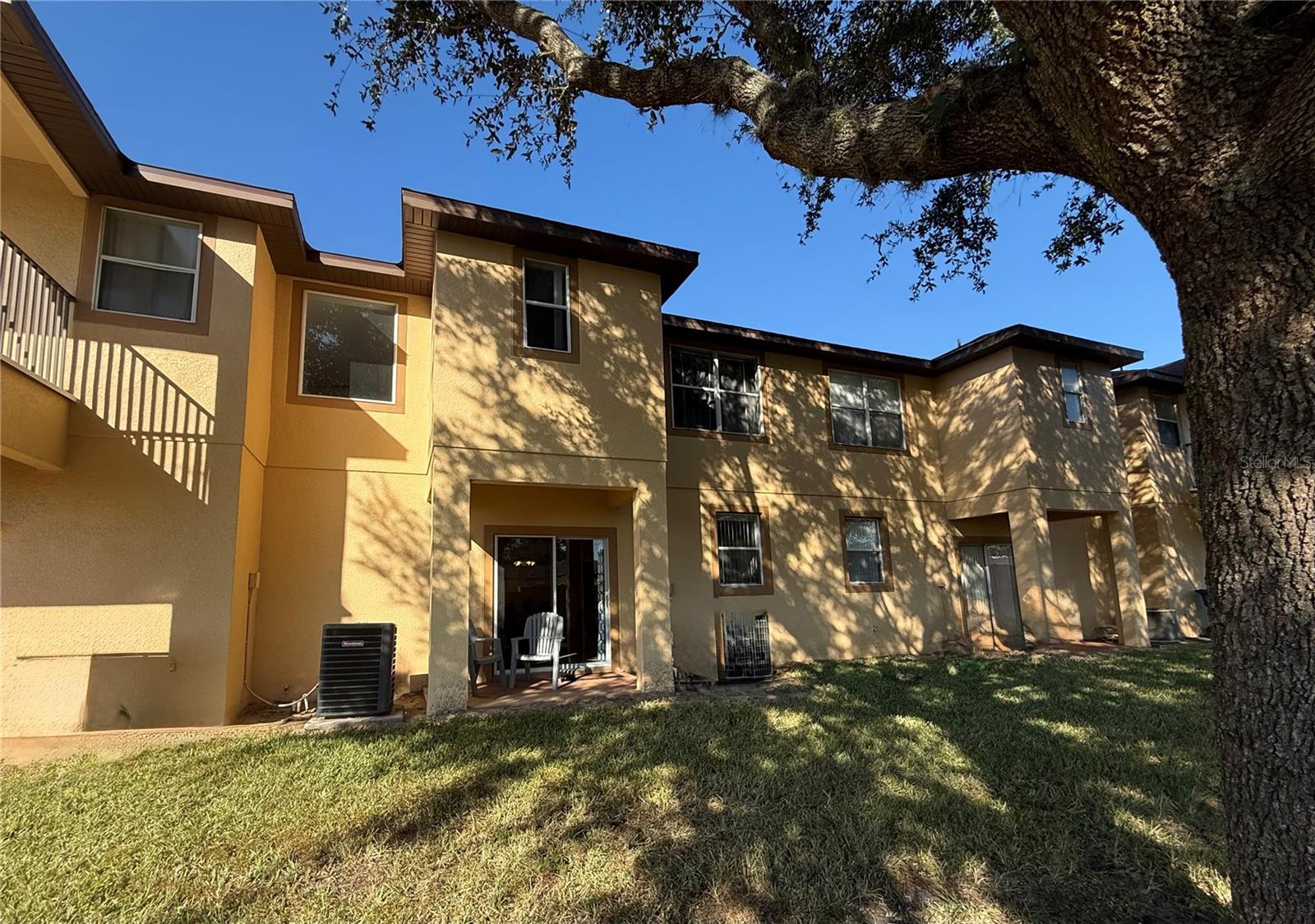 Image 21 of 36 For 487 La Mirage Street