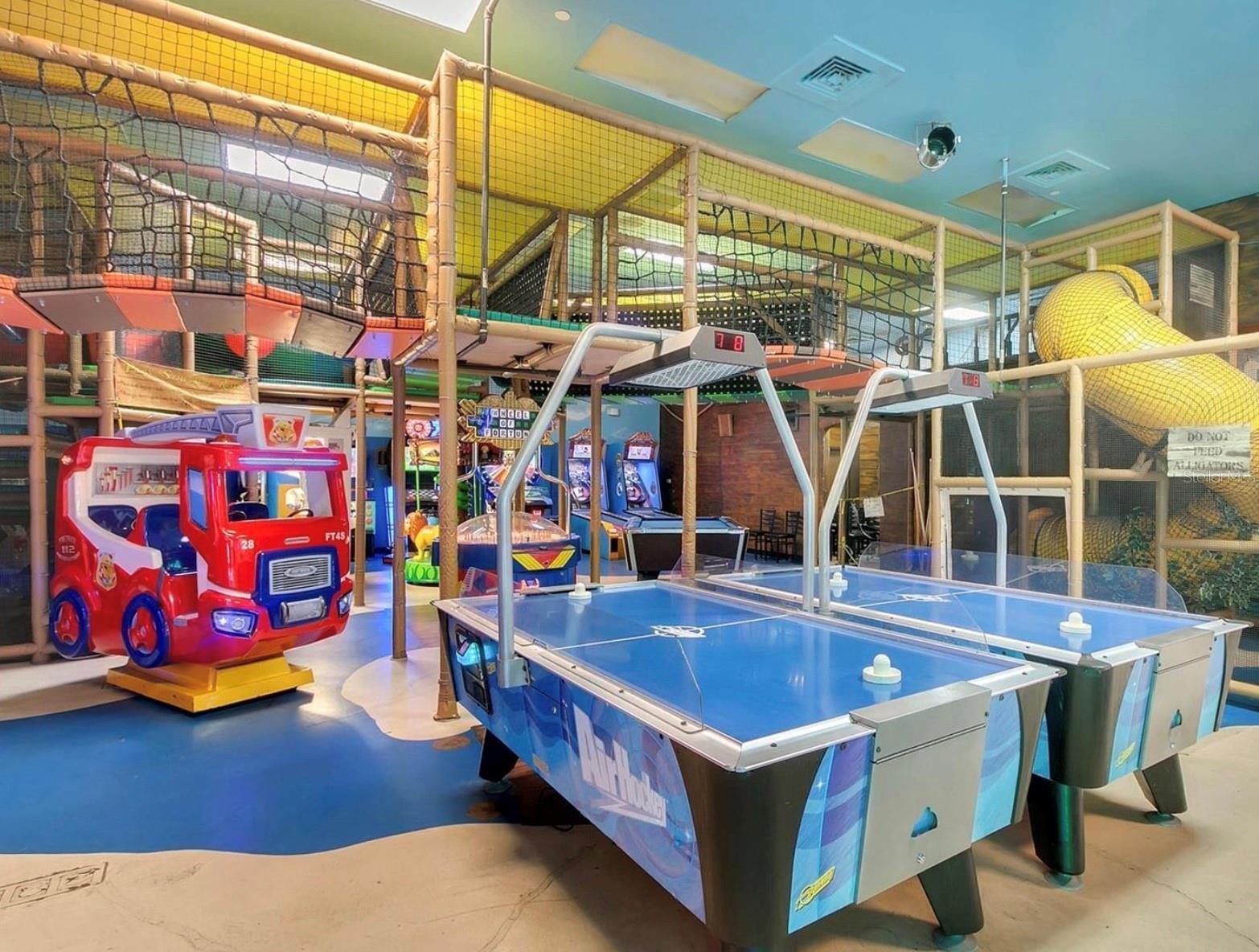 Image 25 of 36 For 487 La Mirage Street