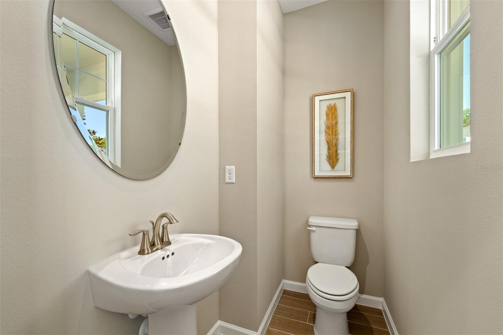 Image 6 of 23 For 9876 Walkway Drive