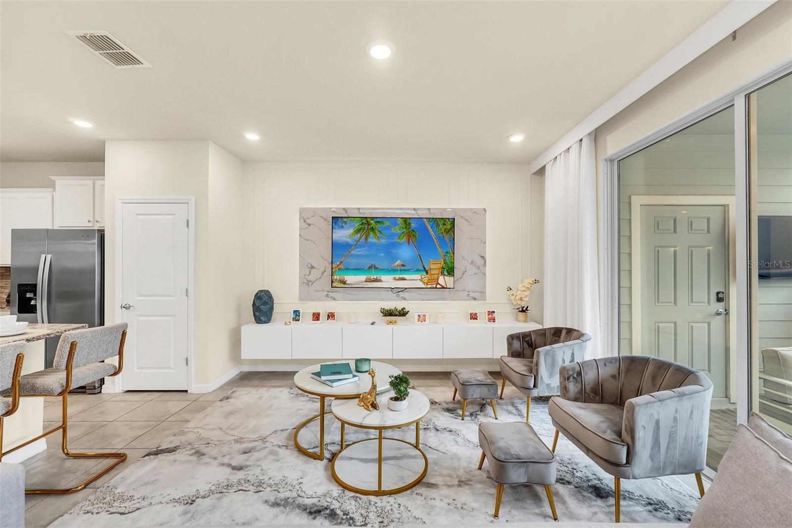 Image 15 of 49 For 830 Paradise Drive