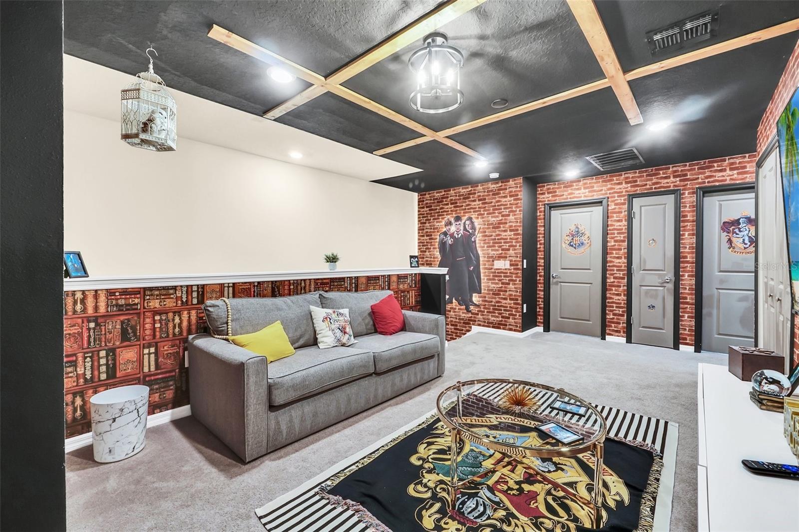 Image 24 of 49 For 830 Paradise Drive