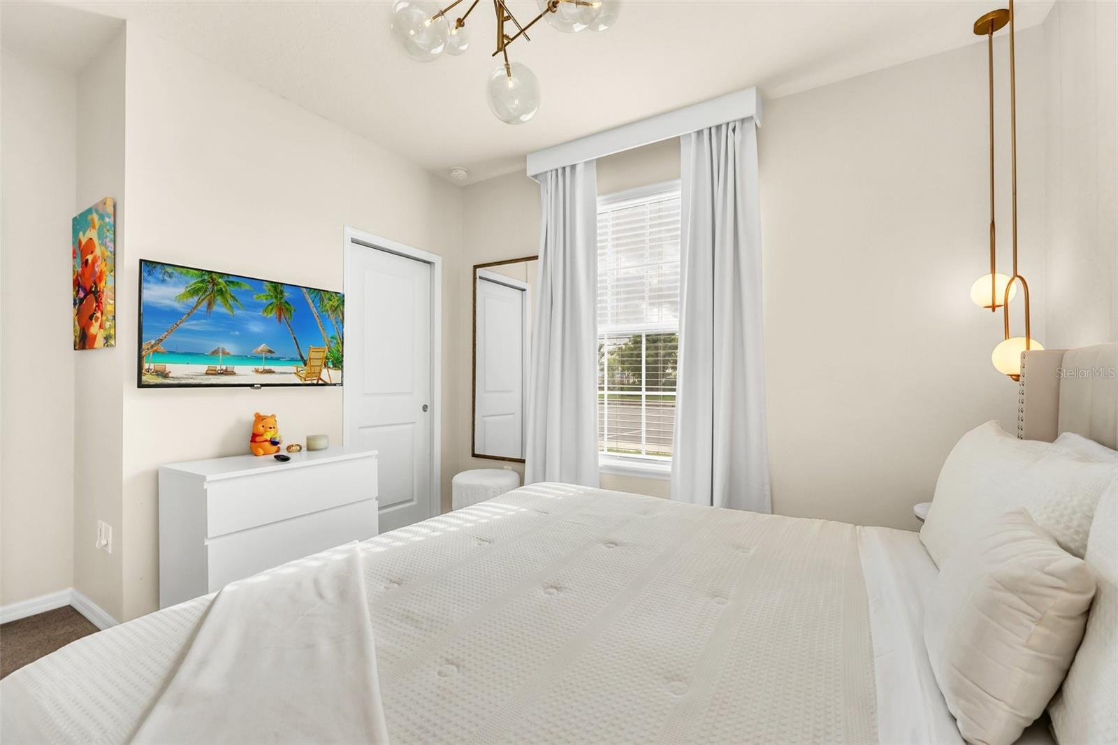 Image 32 of 49 For 830 Paradise Drive