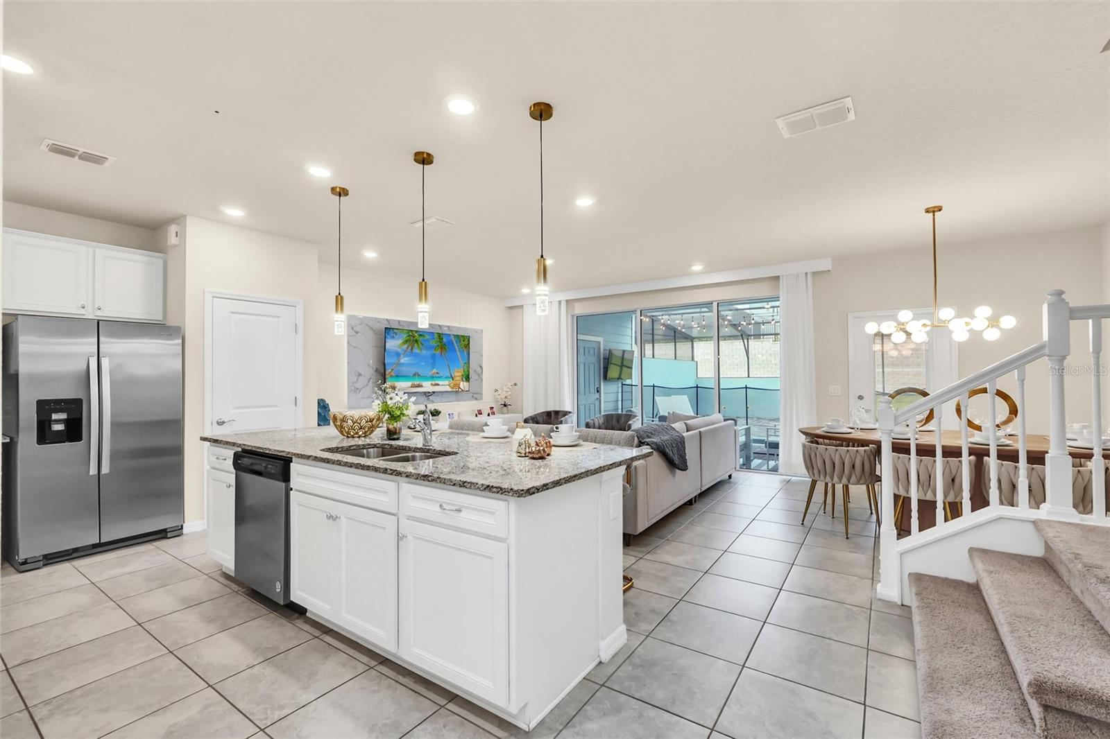 Image 6 of 49 For 830 Paradise Drive