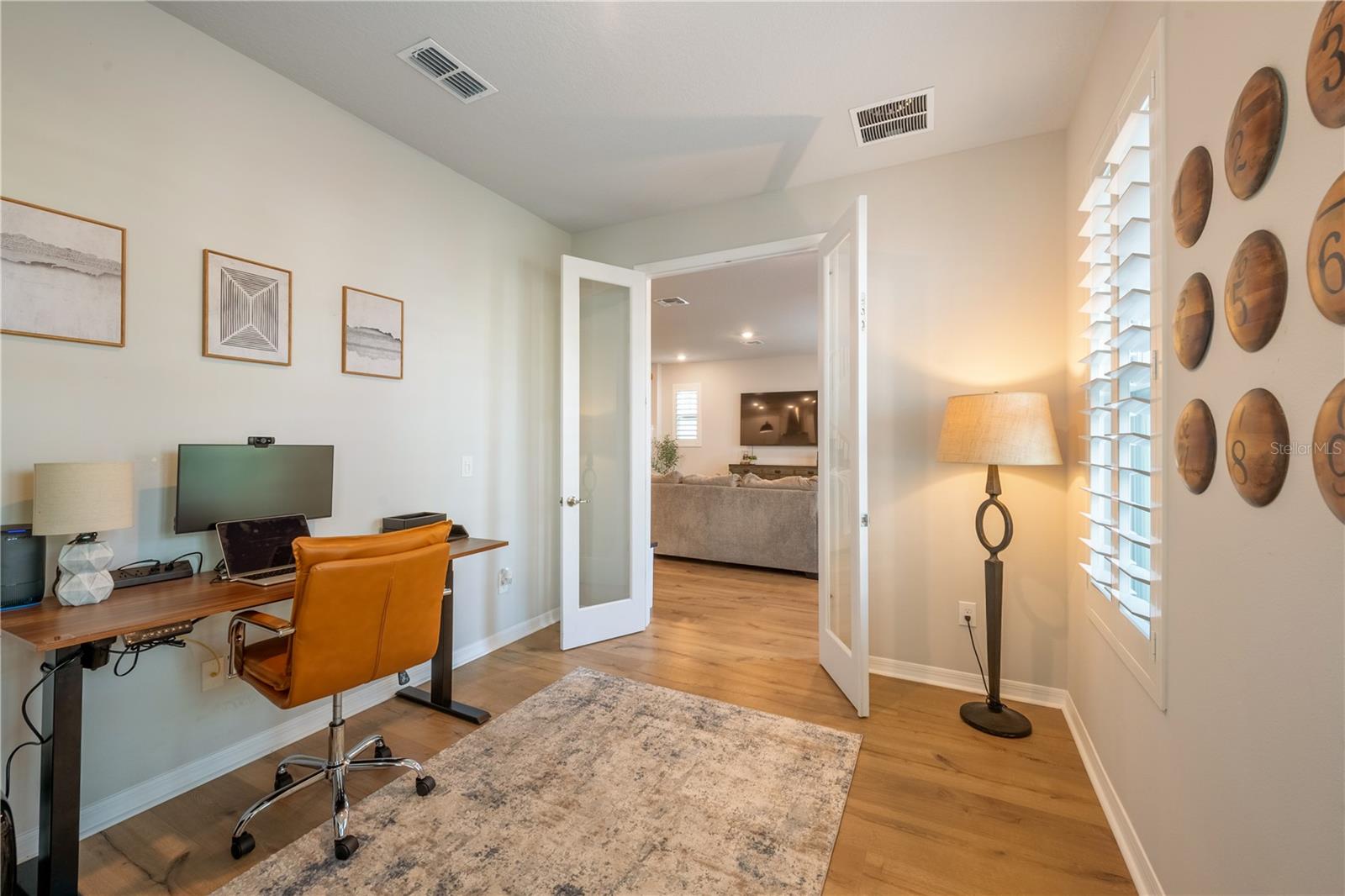 Image 16 of 35 For 934 Mckinnon Square