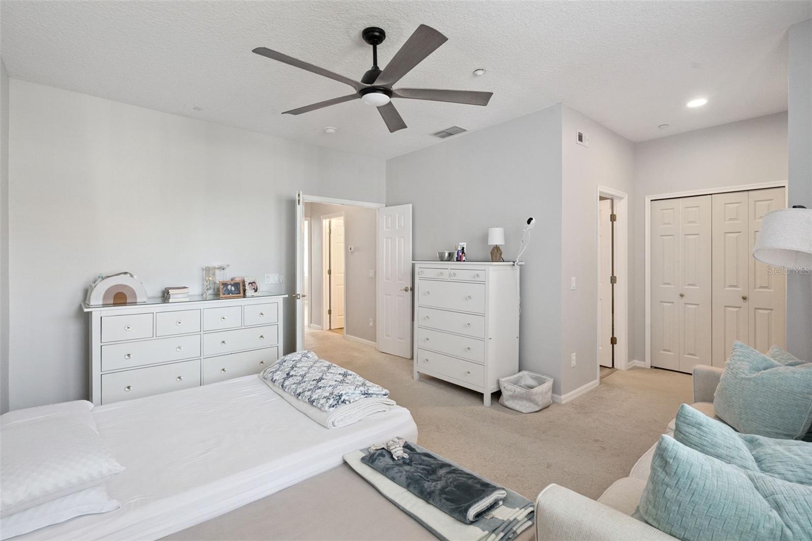 Image 17 of 53 For 629 Mulberry Avenue