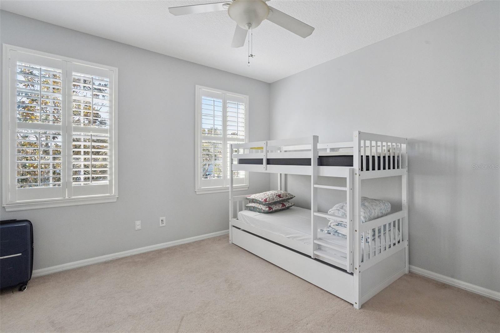 Image 18 of 53 For 629 Mulberry Avenue