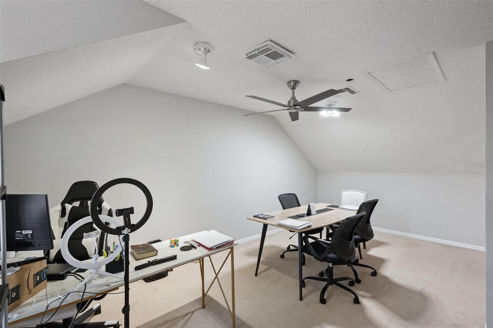 Image 27 of 53 For 629 Mulberry Avenue