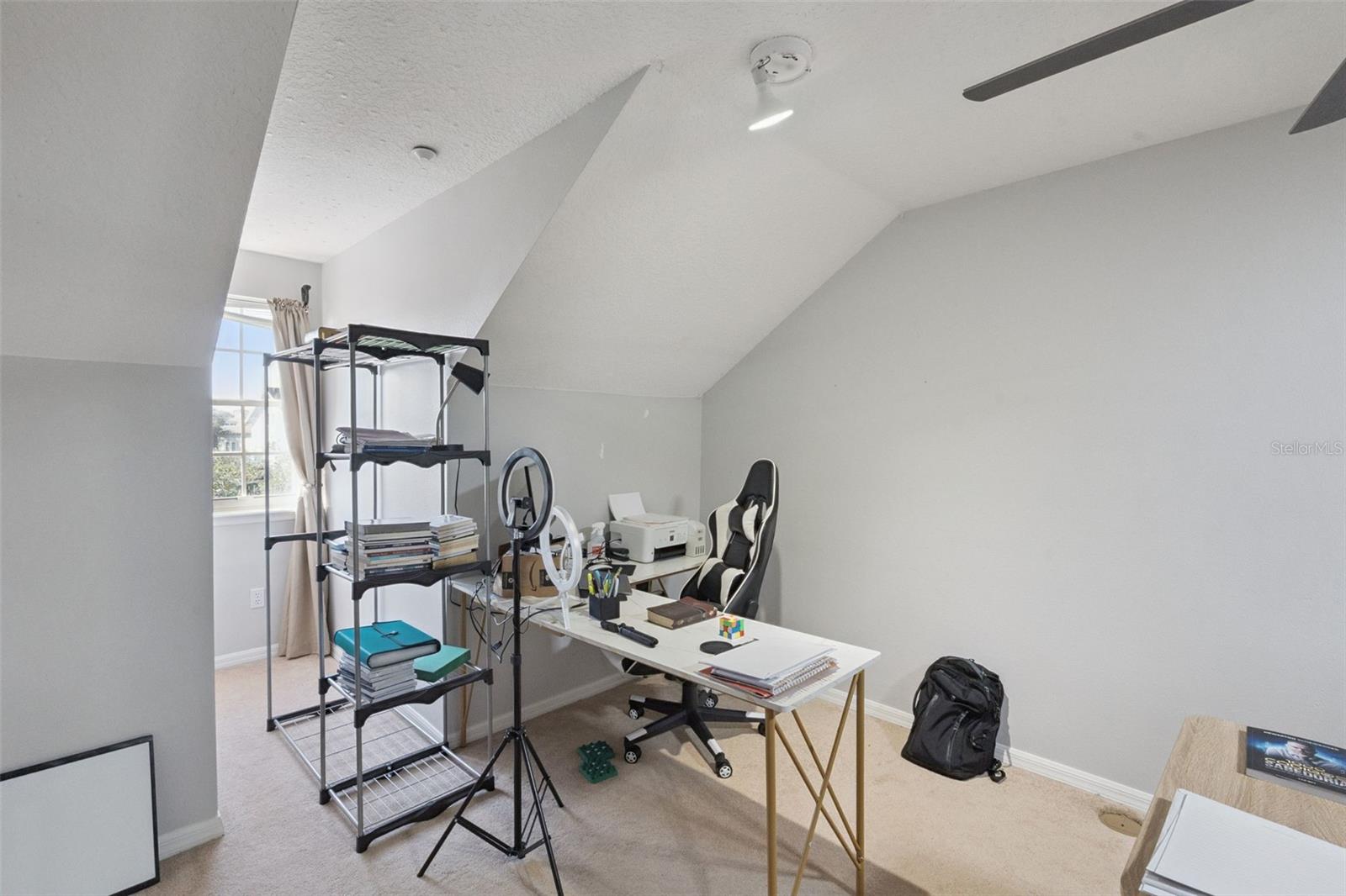 Image 28 of 53 For 629 Mulberry Avenue