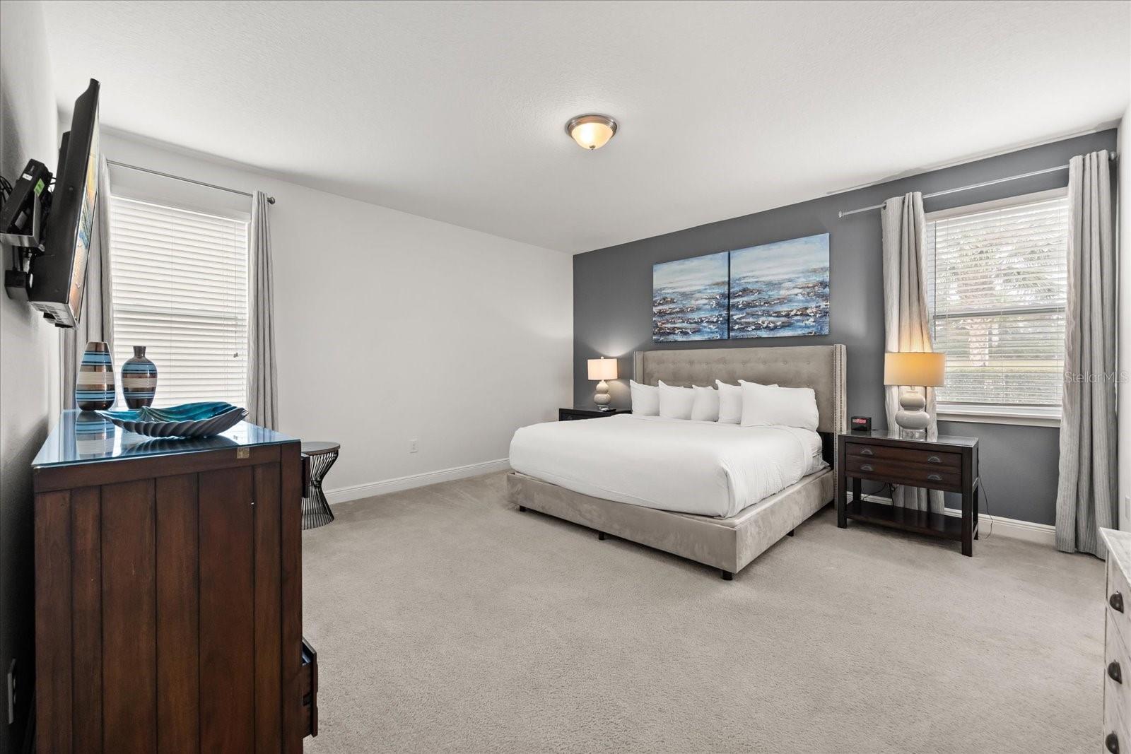 Image 10 of 38 For 300 Pendant Court