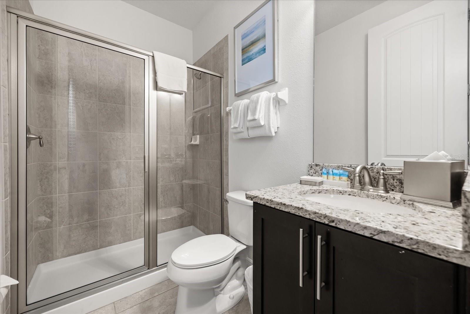 Image 18 of 38 For 300 Pendant Court