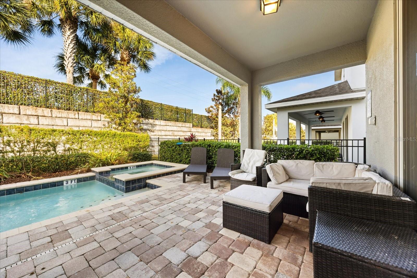 Image 24 of 38 For 300 Pendant Court