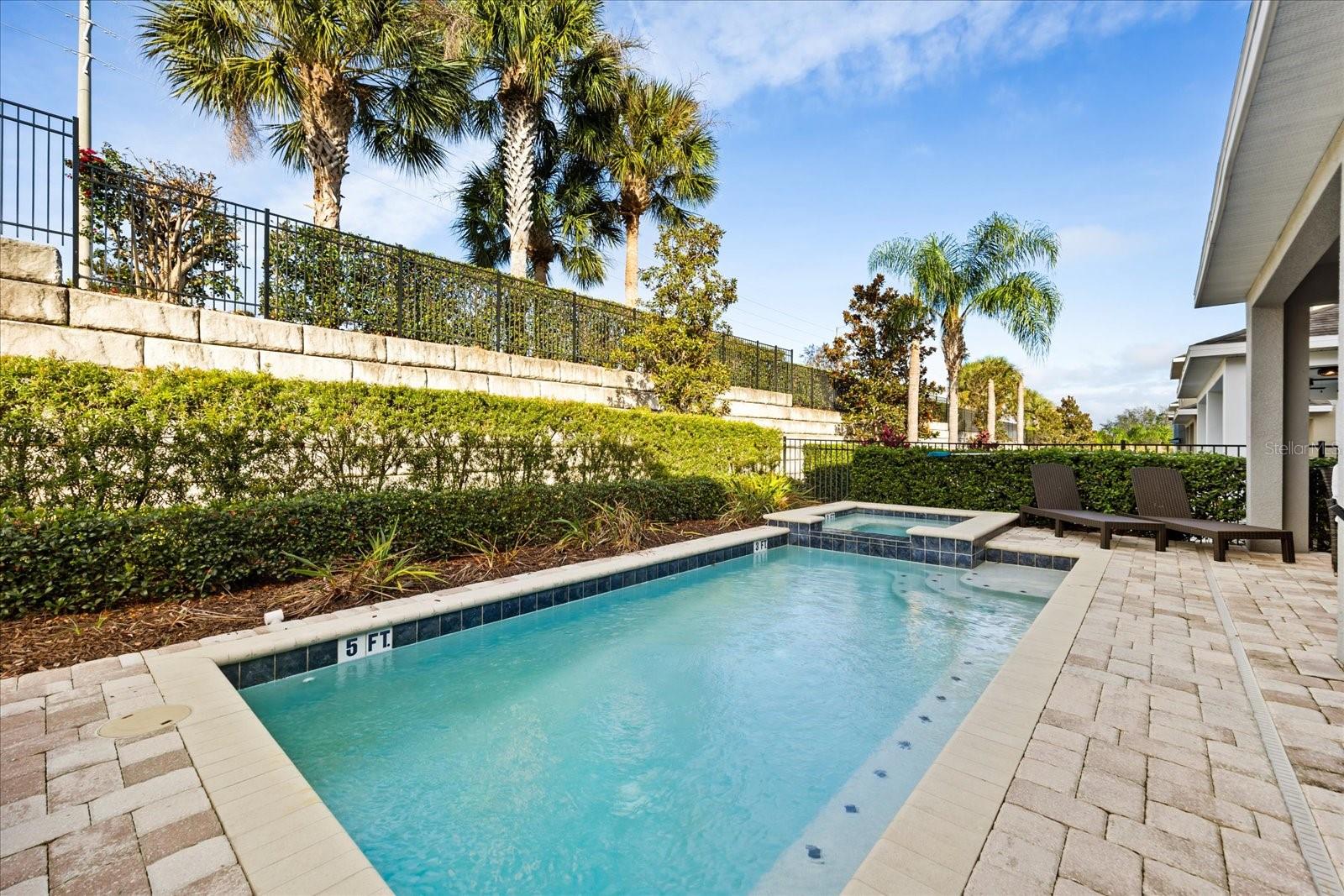 Image 26 of 38 For 300 Pendant Court