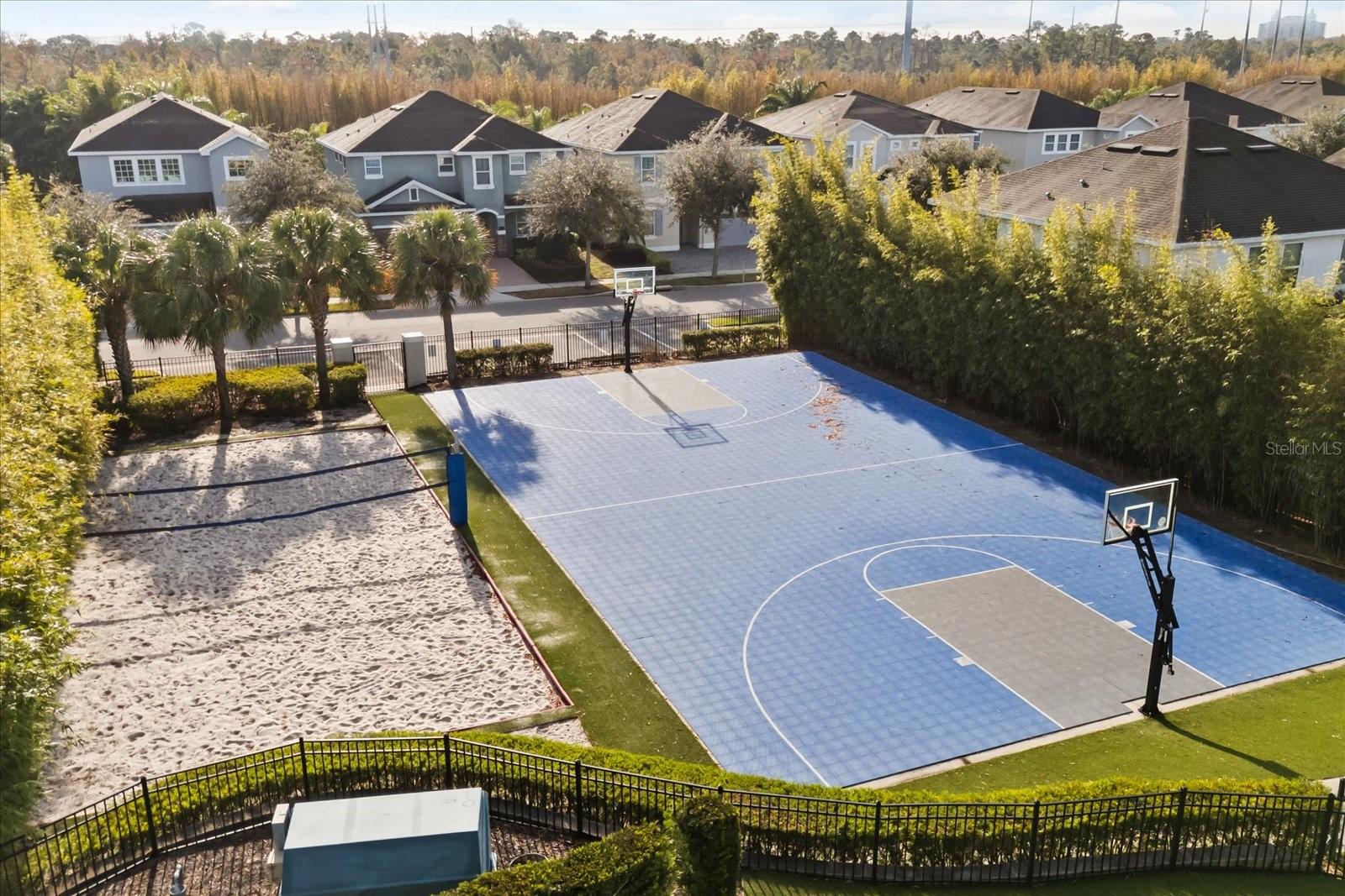 Image 34 of 38 For 300 Pendant Court