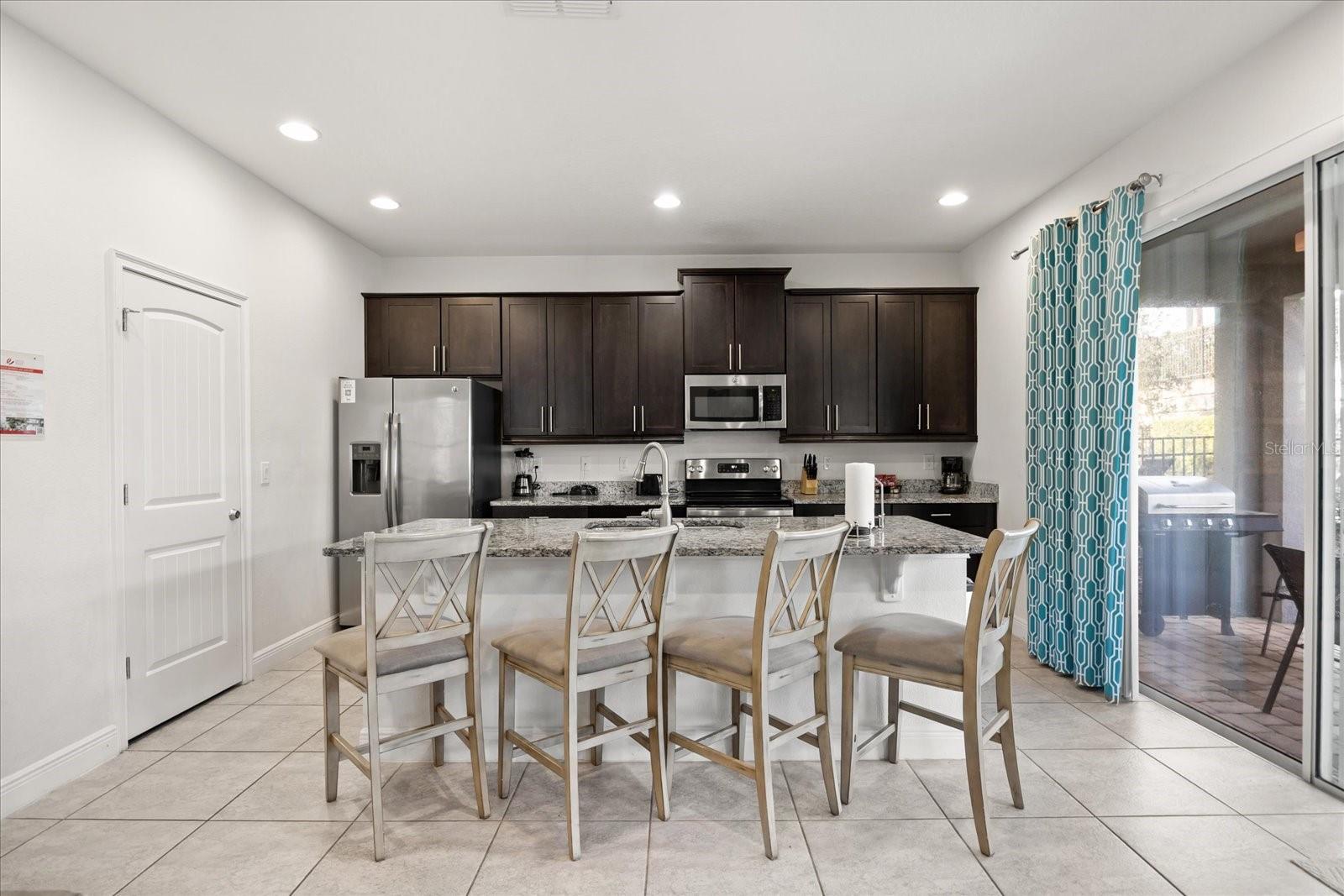 Image 5 of 38 For 300 Pendant Court