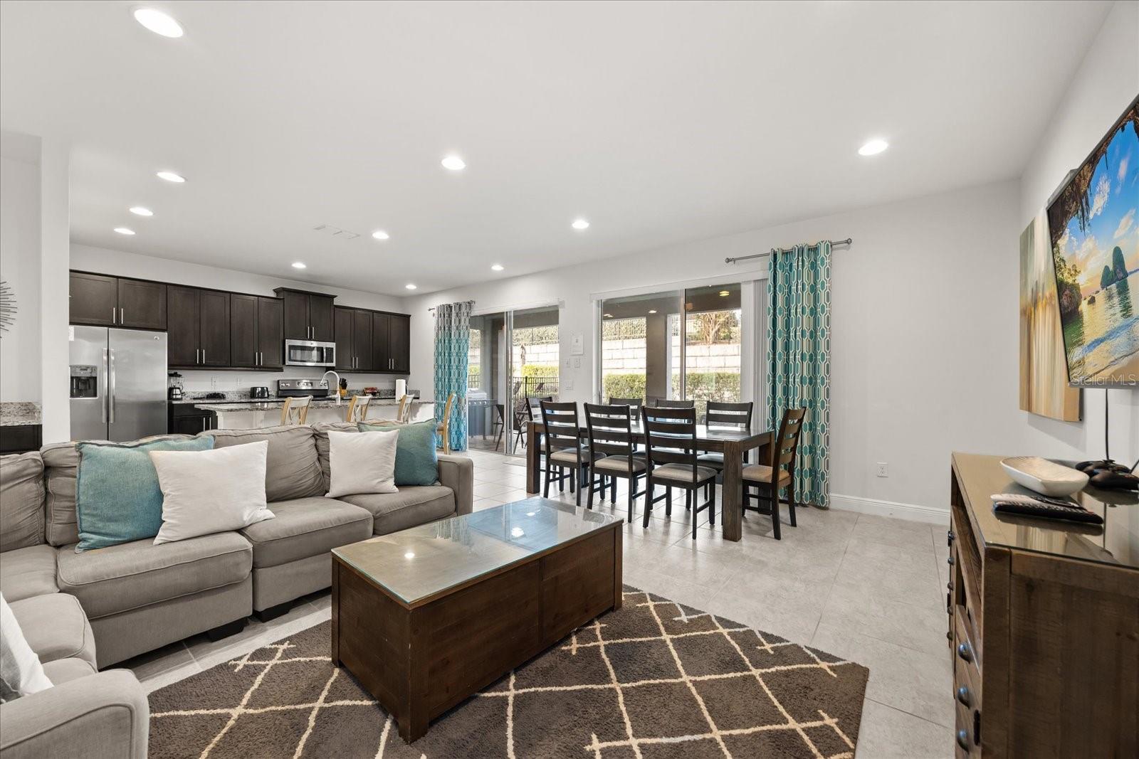 Image 8 of 38 For 300 Pendant Court