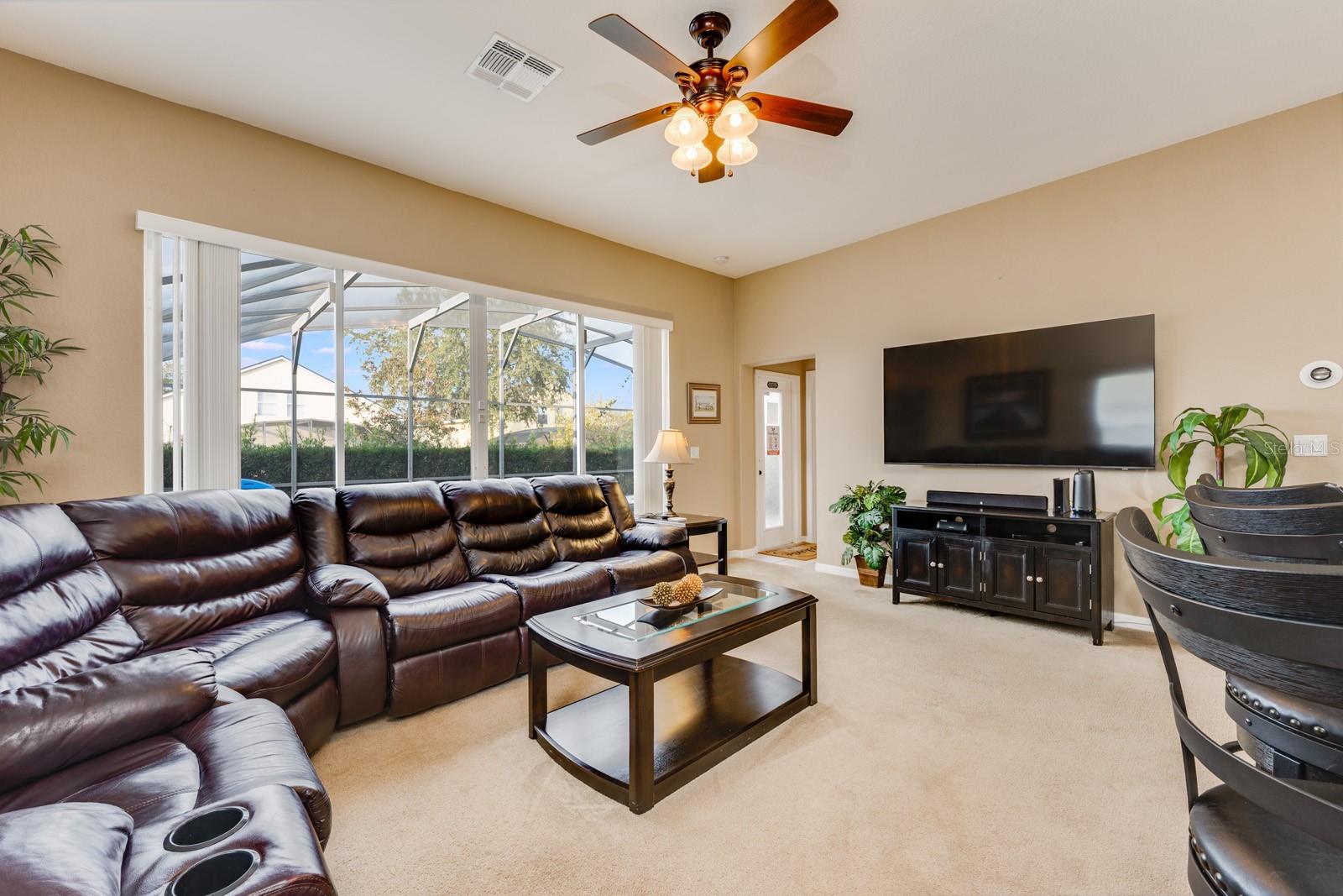 Image 17 of 37 For 549 Cadiz Loop