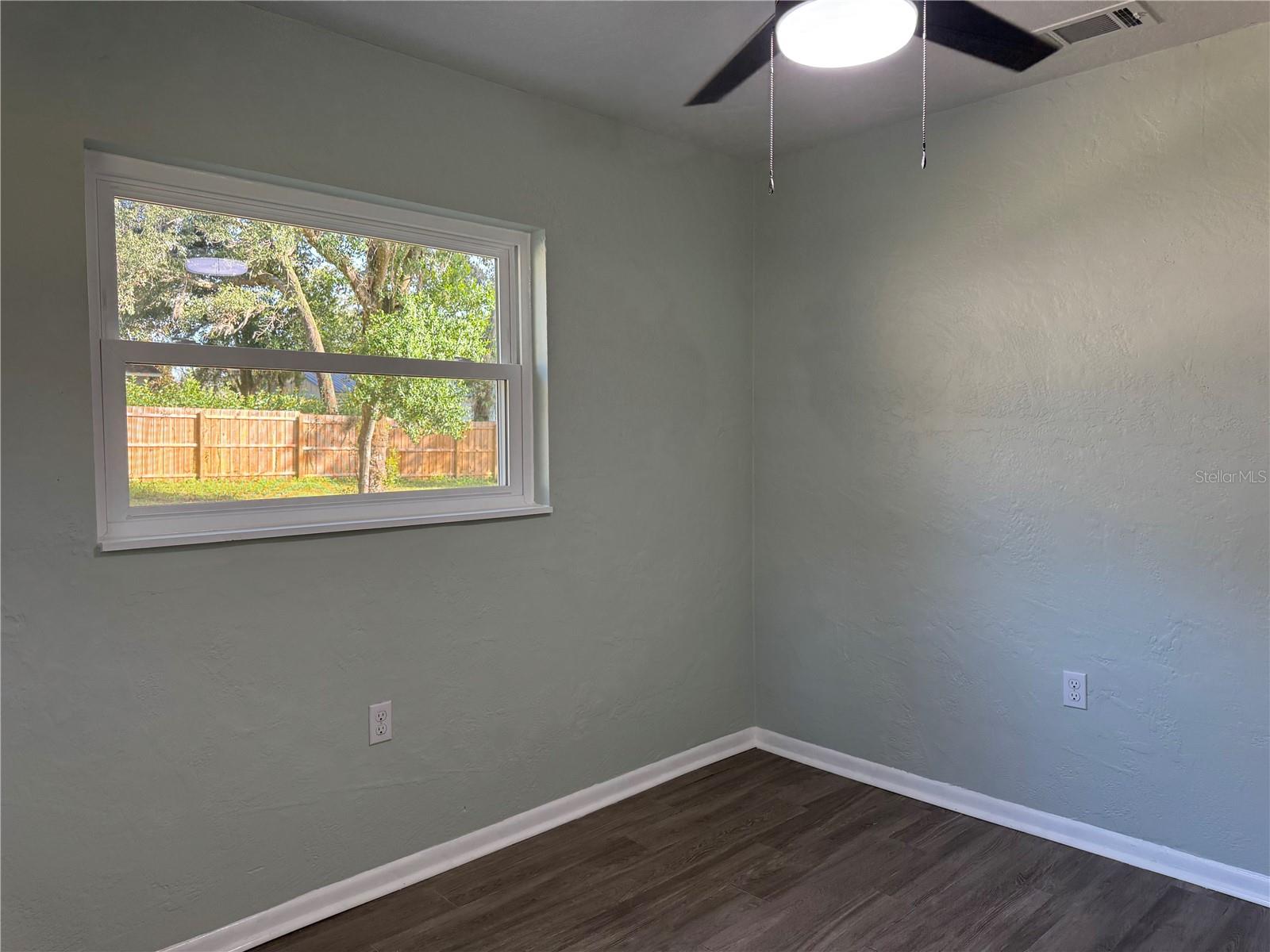 Image 23 of 30 For 1639 16th Avenue