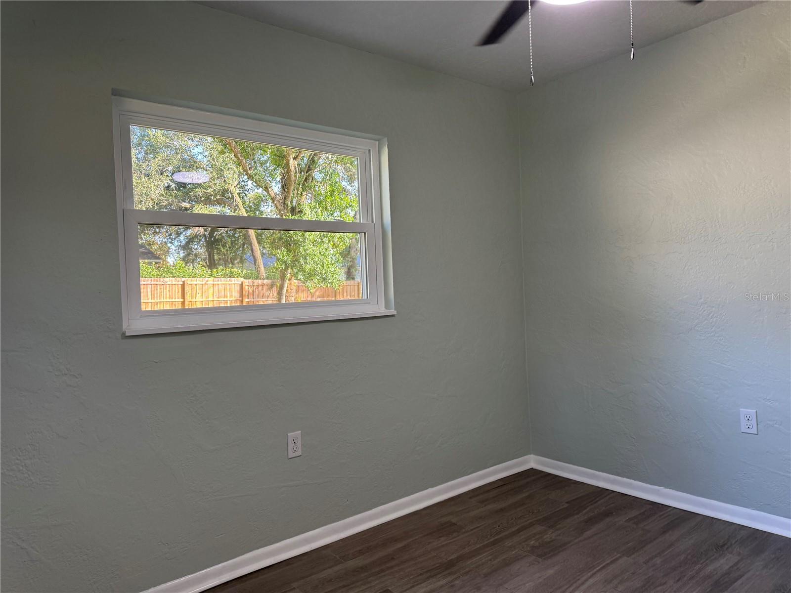 Image 25 of 30 For 1639 16th Avenue