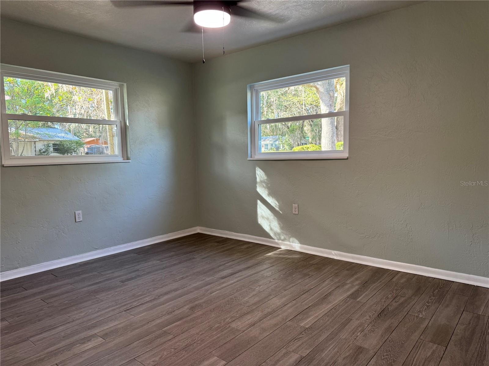 Image 27 of 30 For 1639 16th Avenue