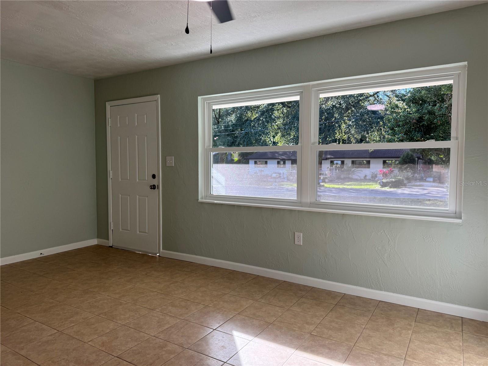 Image 6 of 30 For 1639 16th Avenue