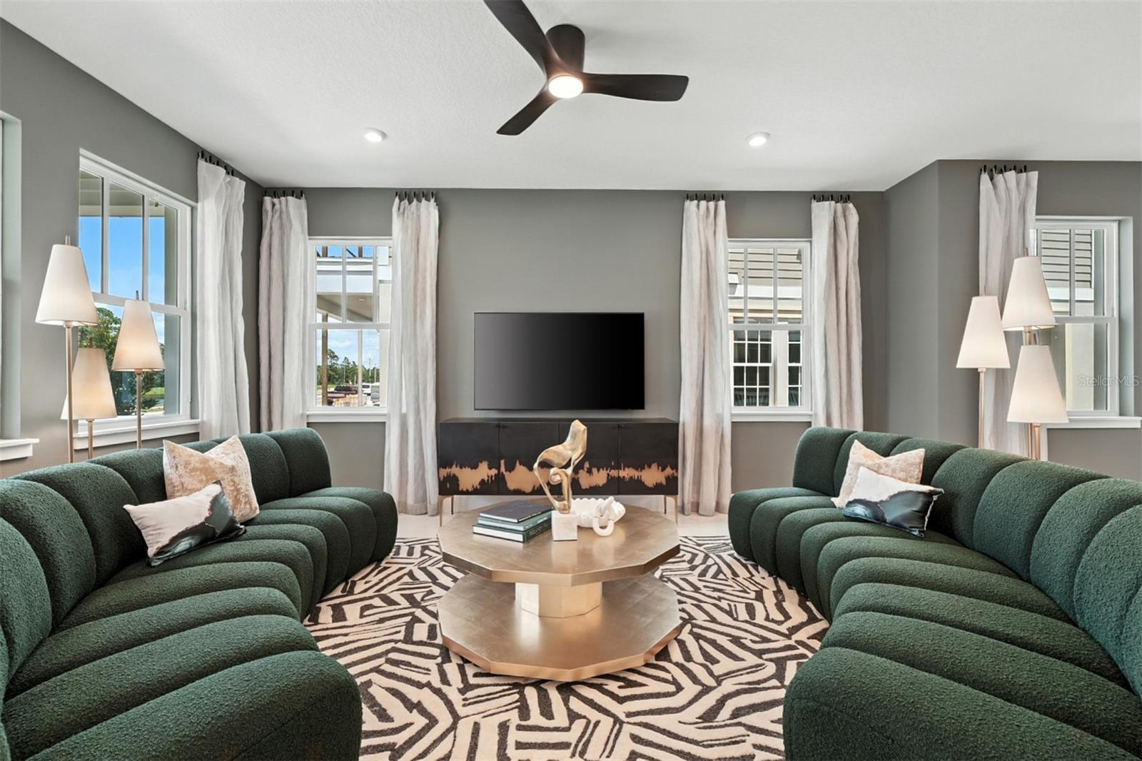 Image 7 of 32 For 1943 Seawall Way