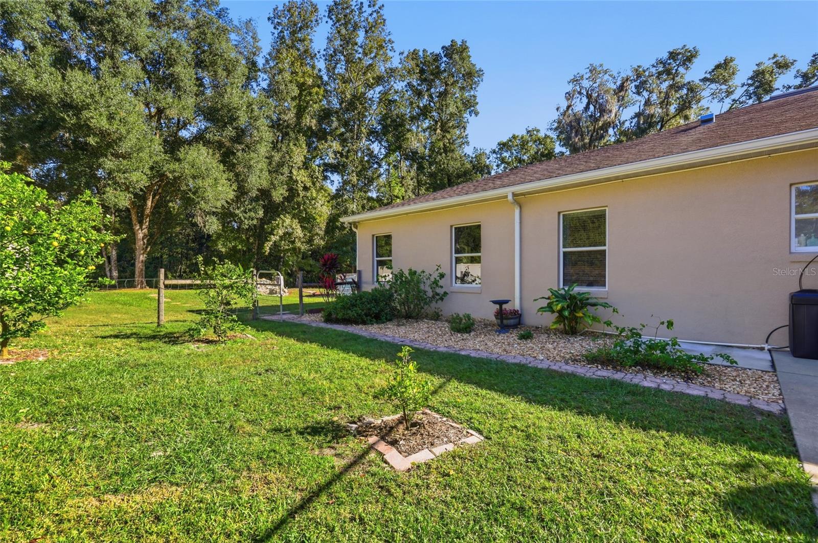 Image 8 of 51 For 4060 Kenvera Loop