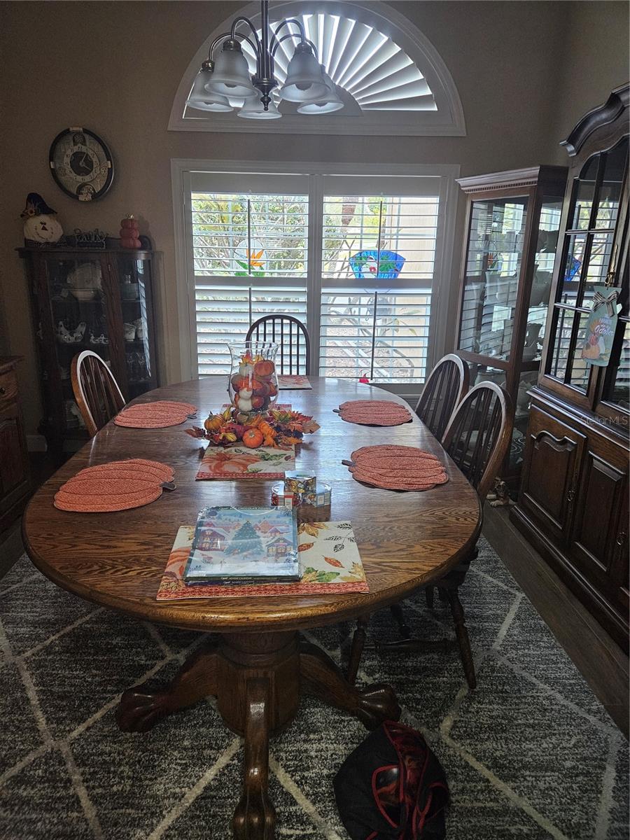 Image 21 of 45 For 116 Raintree Court