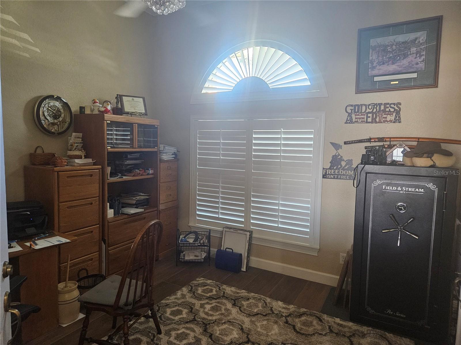 Image 22 of 45 For 116 Raintree Court