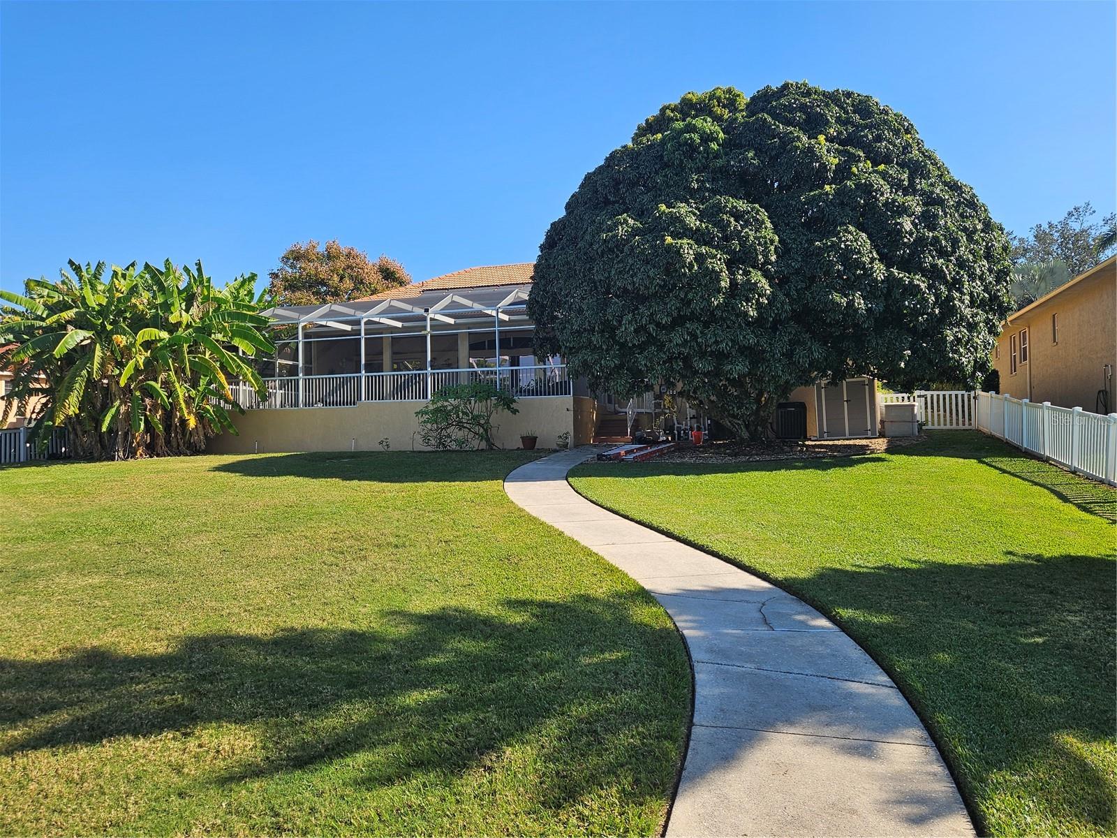 Image 30 of 45 For 116 Raintree Court