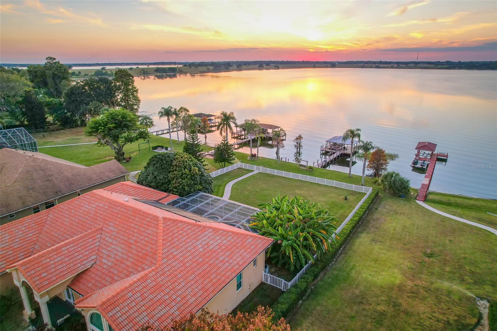 Image 5 of 45 For 116 Raintree Court