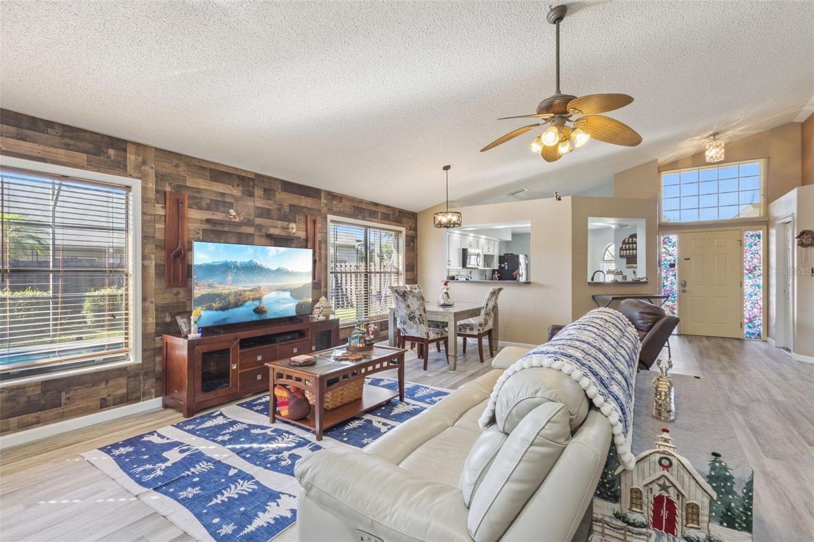 Image 14 of 63 For 5526 Deepdale Drive