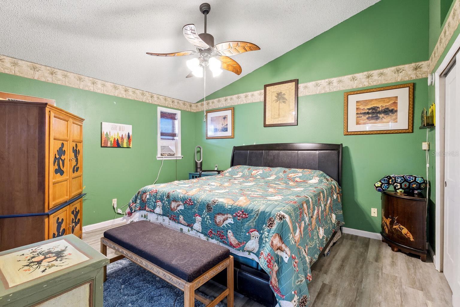 Image 19 of 63 For 5526 Deepdale Drive